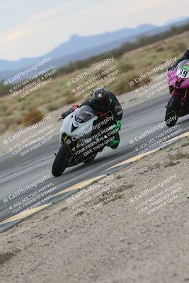 media/Sep-21-2025-Race Pace (Sun) [[98bf33ef95]]/Verified/5-Turn 15 Inside (930am)/